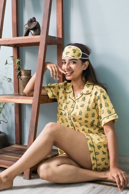 Sootisyahi 'Yellow Penguine' Hand Printed Cotton Night Suit