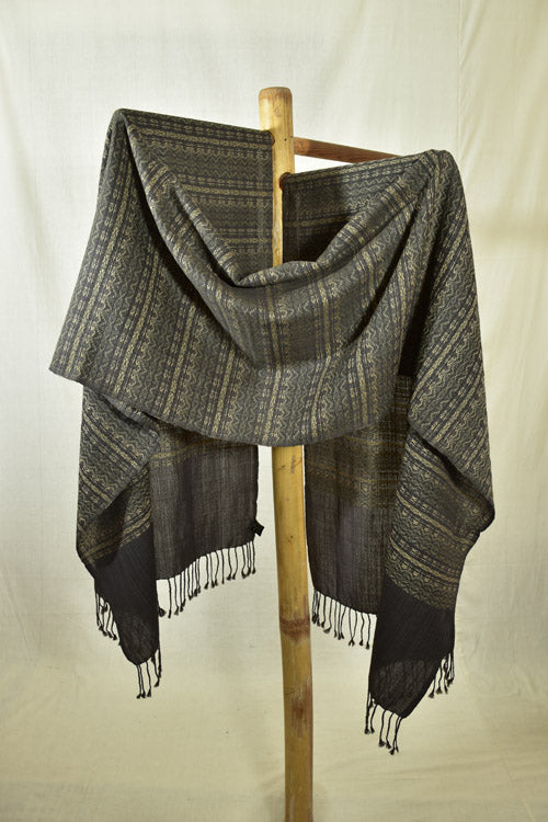 Pure Wool Almora Pattern Stole | Black