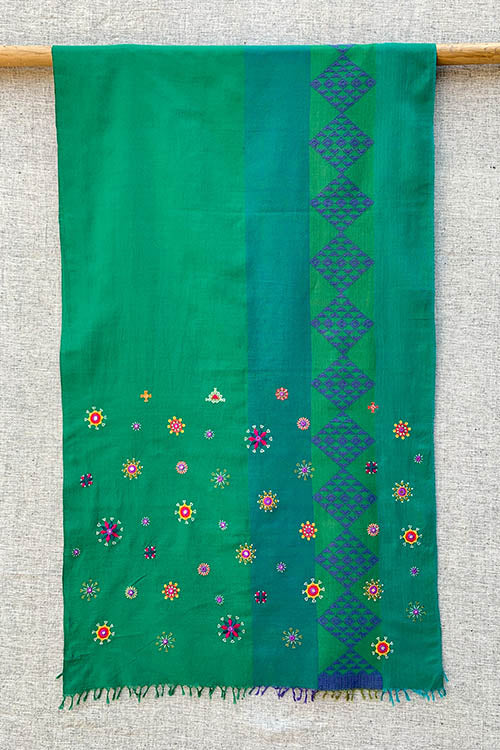 Shrujan Green Pakko Hand Embroidered Cotton Stole Online
