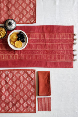 Leera Terracotta Aztec Shibori Table Linen Set