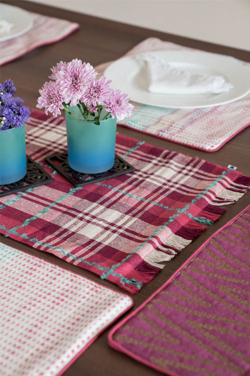 Onset Homes The Scottish Runner-Magenta