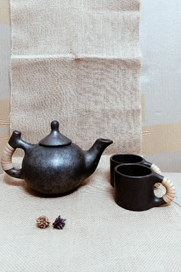 Terracotta by Sachii "Longpi Black Pottery Small Tea Set"