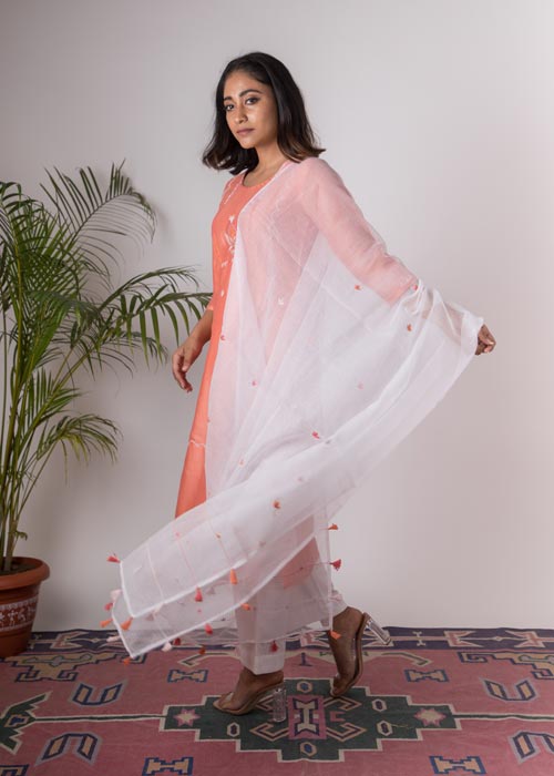 Urmul 'Tulip'Hand Embroidered Salmon chanderi kurta . 2pc set (kurta and dupatta)