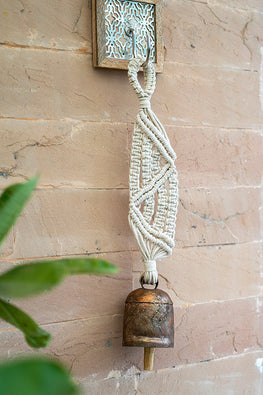 One 'O' Eight Knots Twist and Twill Hand-Knotted Wind Chime with Metal Bell (Single pc)