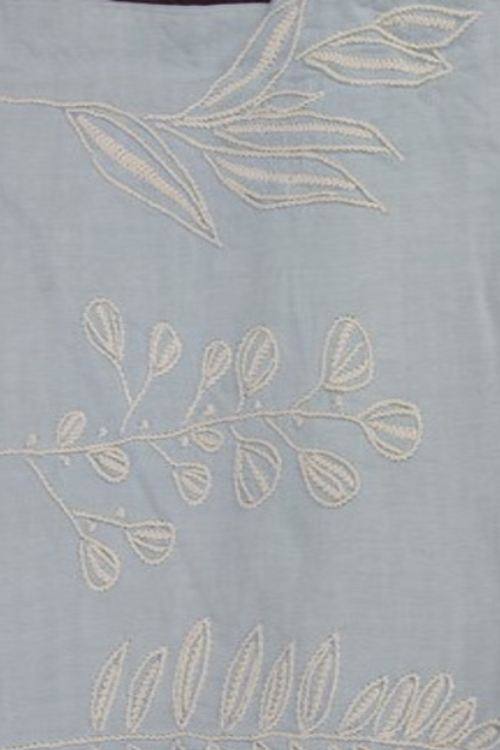 Samuday Crafts Green Table Runner With Chikankari Embroidery