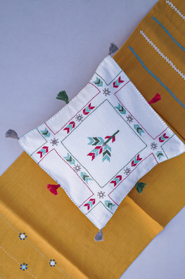 Urmul 'Laranya'Handembroidered Cushion Cover