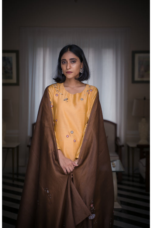 Urmul'Susan'Solasta chanderi kurta set. (3pc kurta,pant and dupatta set )