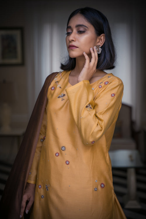 Urmul Susan Embroidered Chanderi Kurta Pant Dupatta Set Online