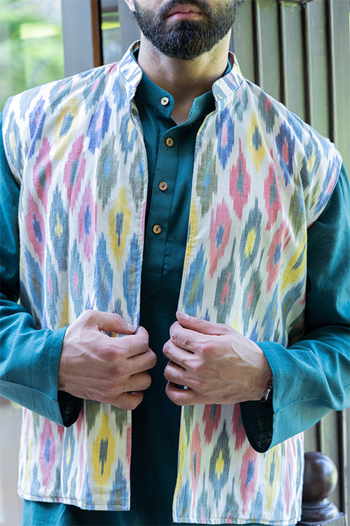 Men'S White Koti With Multicolored Motif Ikkat Weave