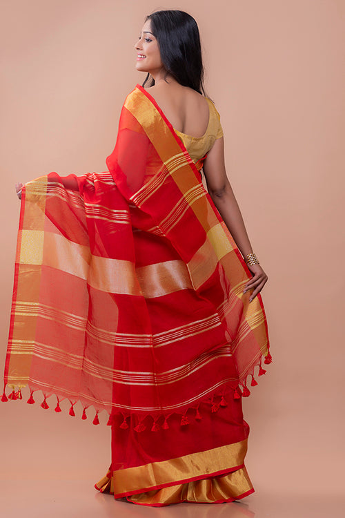 Graceful Elegance. Soft Bengal Handwoven Linen Sari - Vibrant Red & Gold