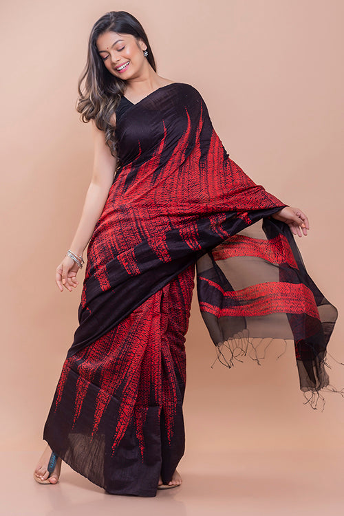 Elegant Bengal Handwoven Matka Silk Shibori Saree - Black & Red